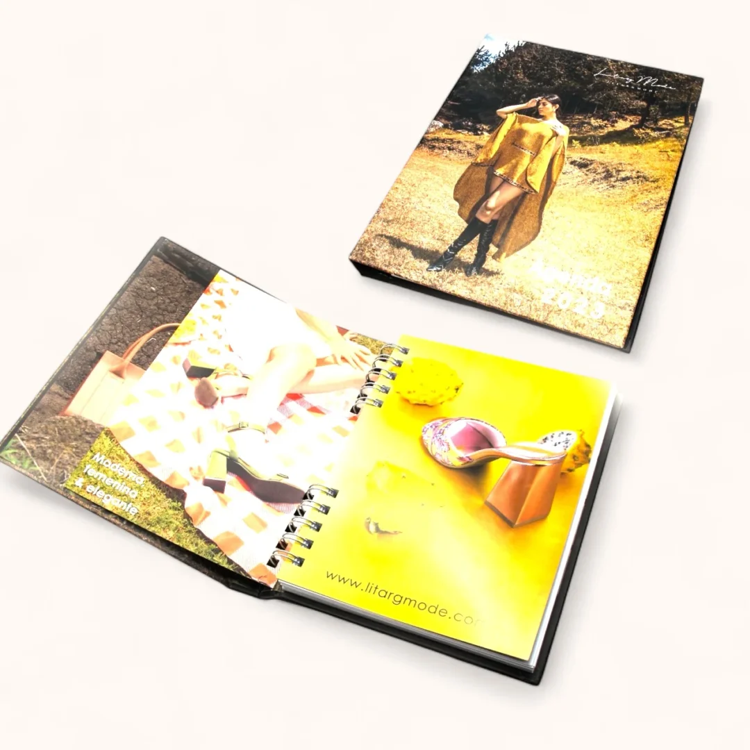 Agenda A5 15cm x 21cm Anillo Oculto